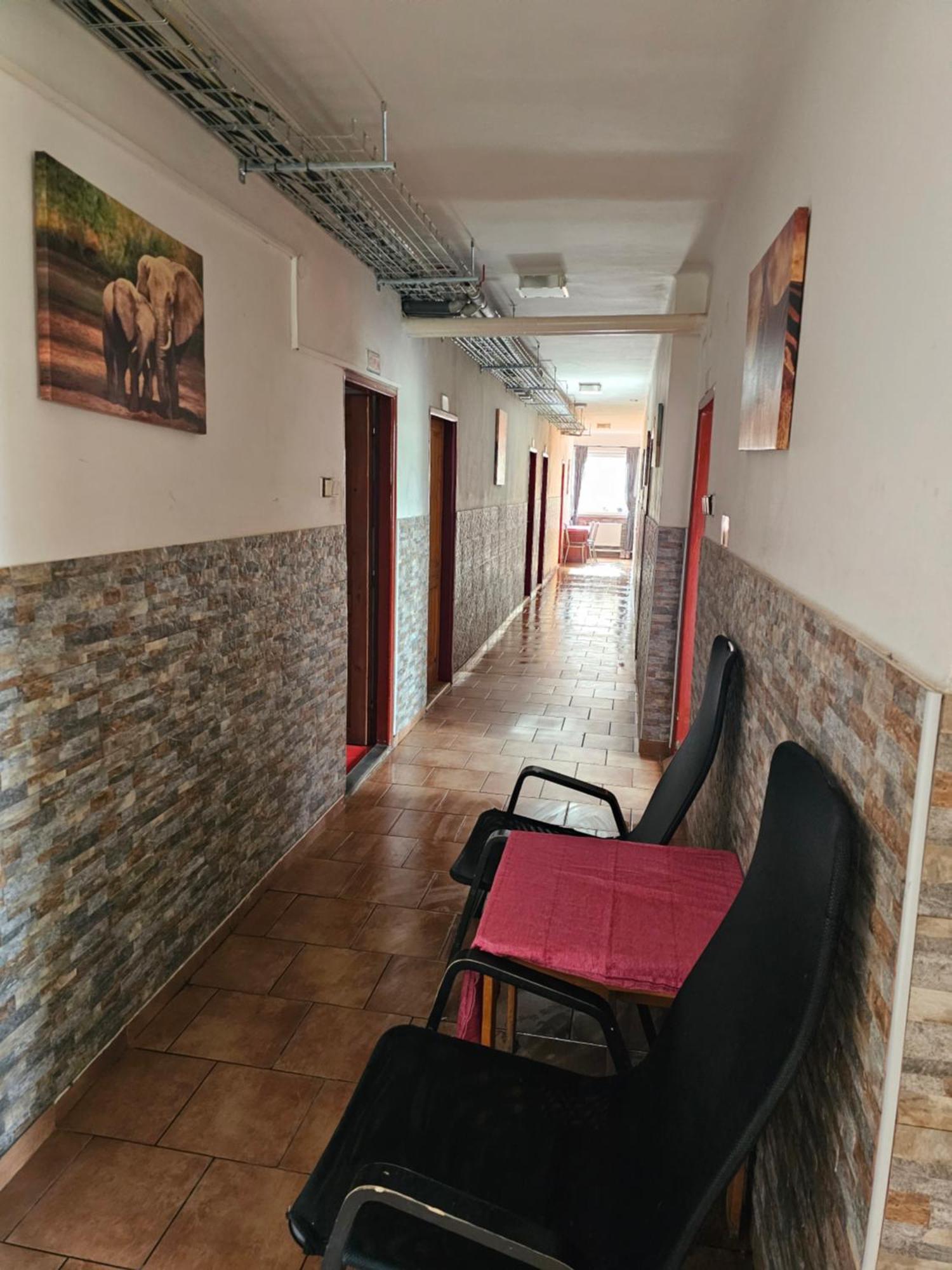 Ubytovna-Hostel- Imos Прага Экстерьер фото